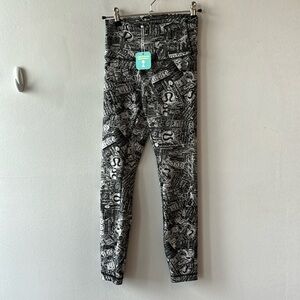 Lululemon size 4 Patterned Wunder Under Leggings